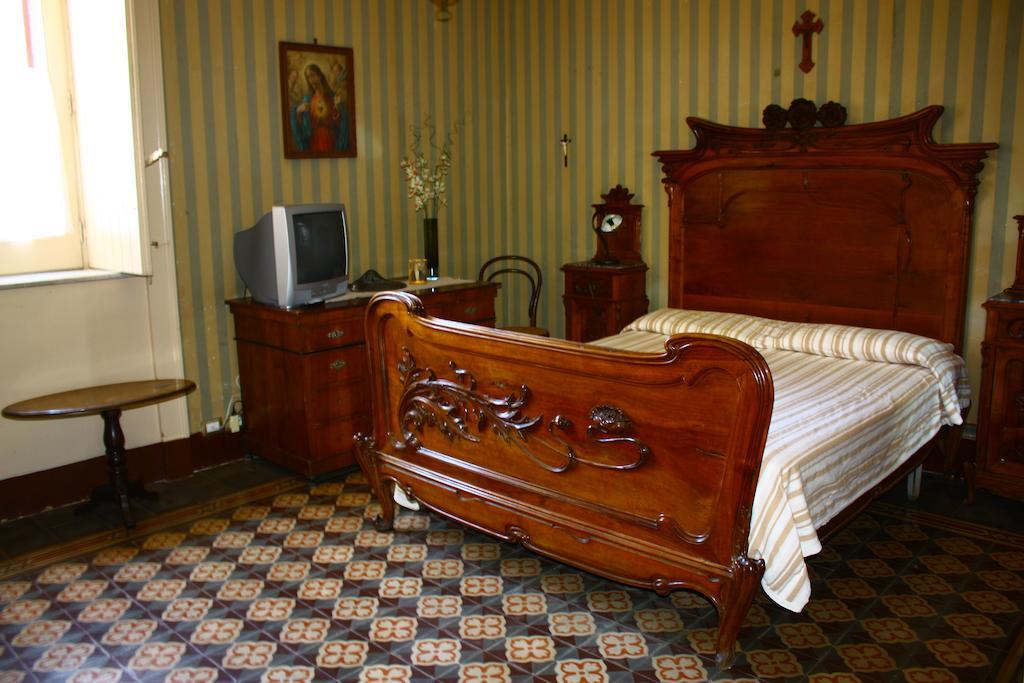 B&B Sotto I Pini Zafferana Etnea Room photo