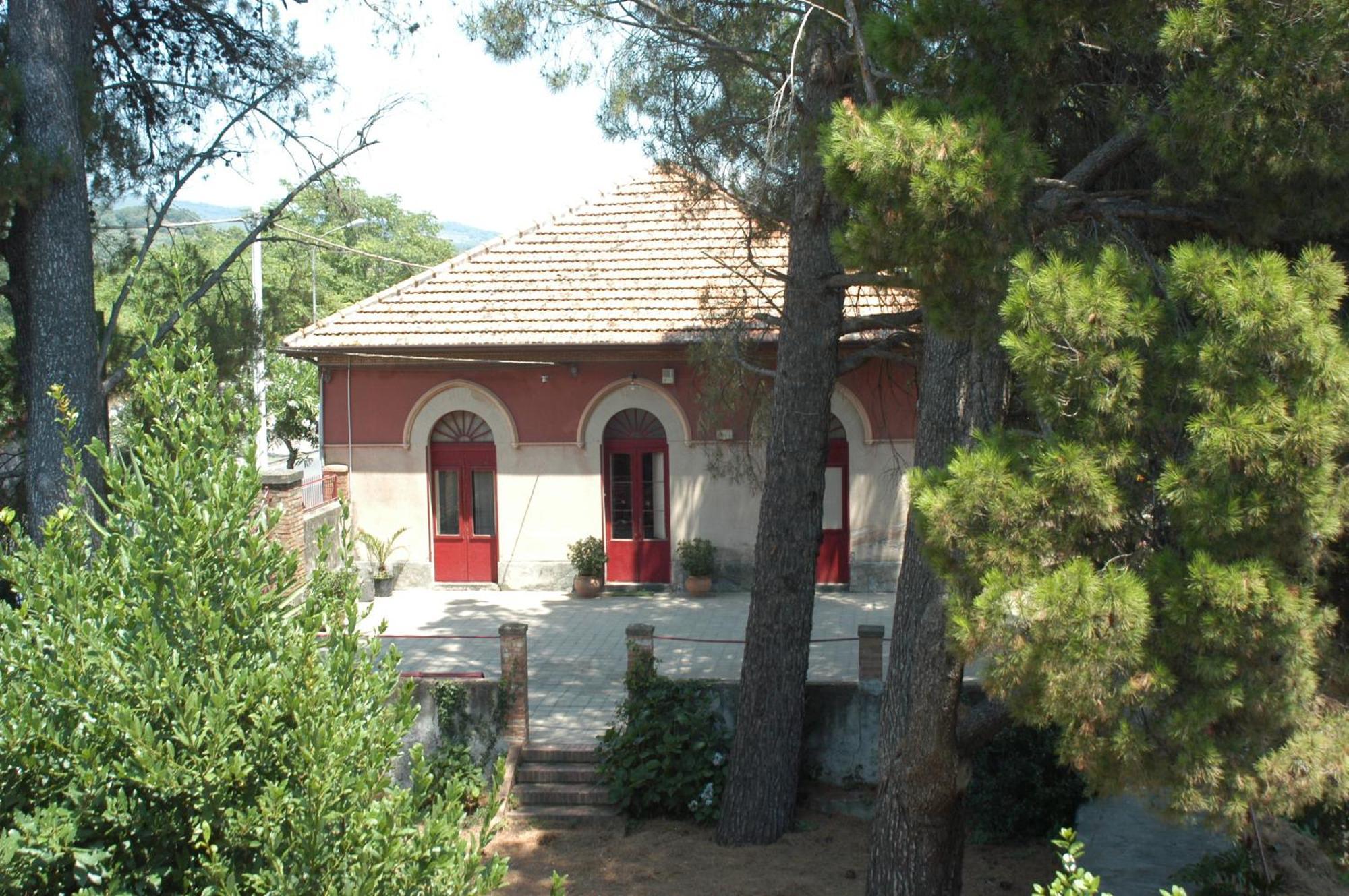 B&B Sotto I Pini Zafferana Etnea Exterior photo